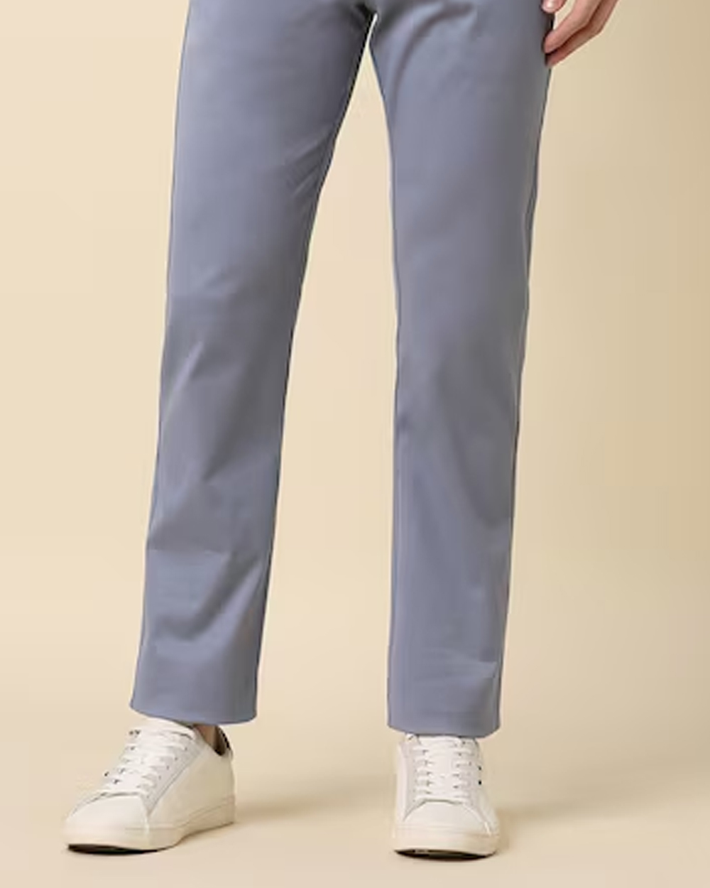 Men Grey Regular Fit Solid Casual Trousers